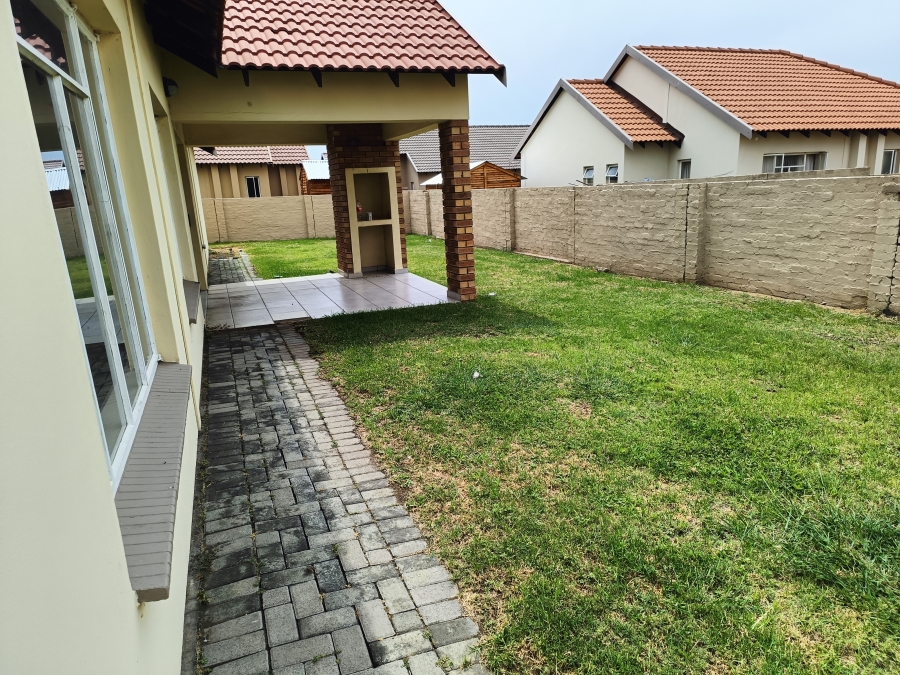 3 Bedroom Property for Sale in Waterkloof Hill Estate North West